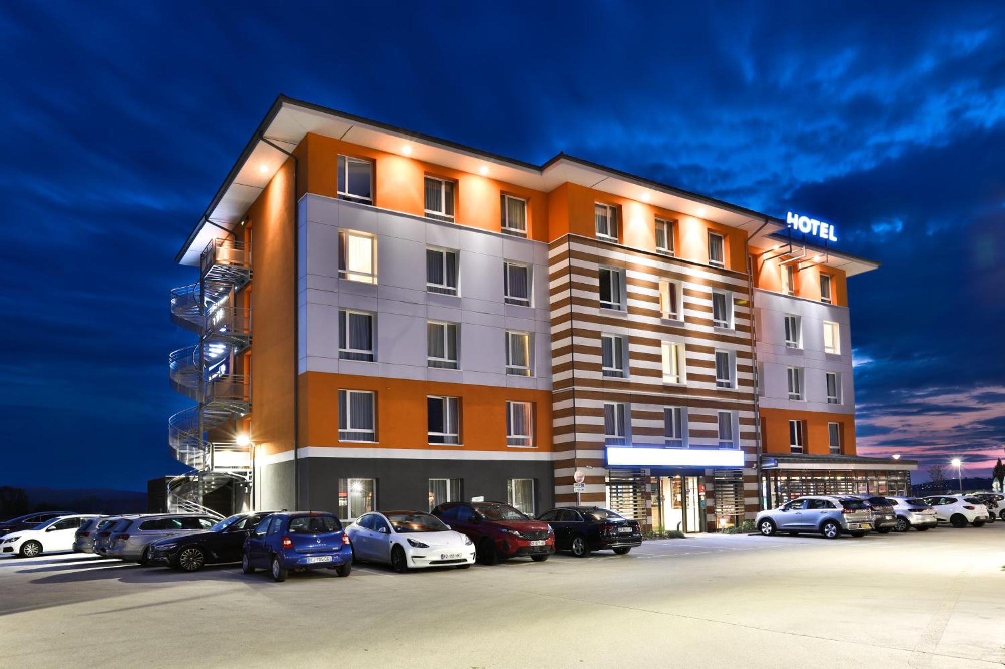 กีริอาด ปงตาร์ลิเย Hotel ปงตาร์ลีเย ภายนอก รูปภาพ