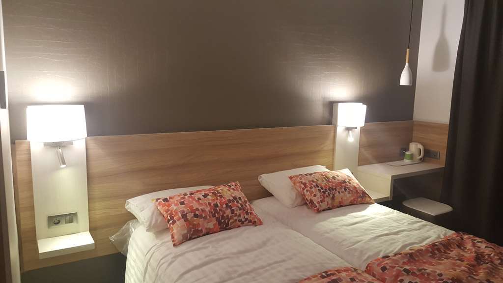 กีริอาด ปงตาร์ลิเย Hotel ปงตาร์ลีเย ห้อง รูปภาพ